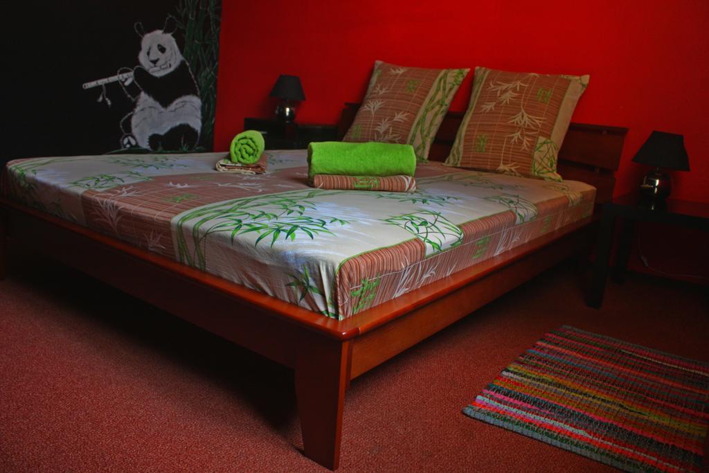 Magic Bus Kiev Hostel Værelse billede